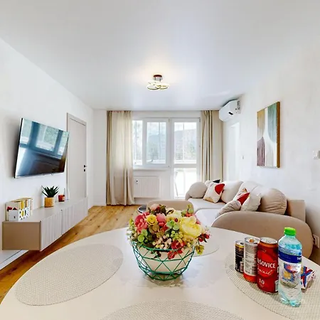 Flexihome Sk - Snp 7 - Four Apartment, Ac, Loggia Kosice