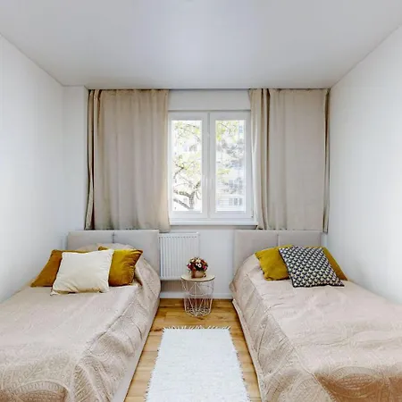 Apartment Flexihome Sk - Snp 7 - Four Apartment, Ac, Loggia Kosice