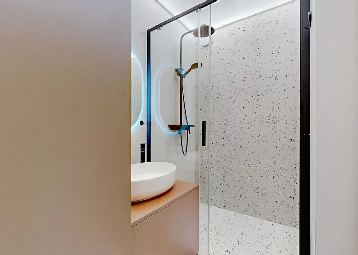 Flexihome Sk - Snp 7 - Four Apartment, Ac, Loggia